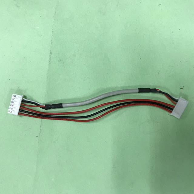 XH2.56P白地紅紅黑紅12.5CM
