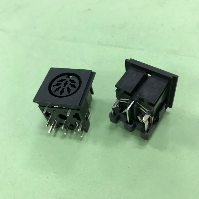 大DIN JACK 8P